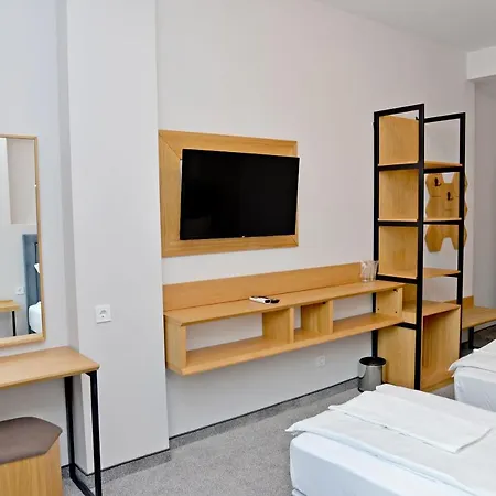 Ricas 2* Sliven