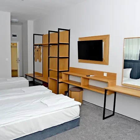 Ricas Hotel 2*
