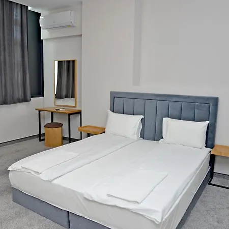 Hotel Ricas 2*